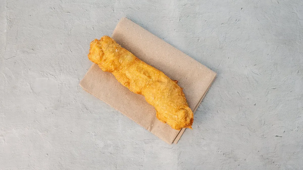 Sajttal-sonkával töltött lángos