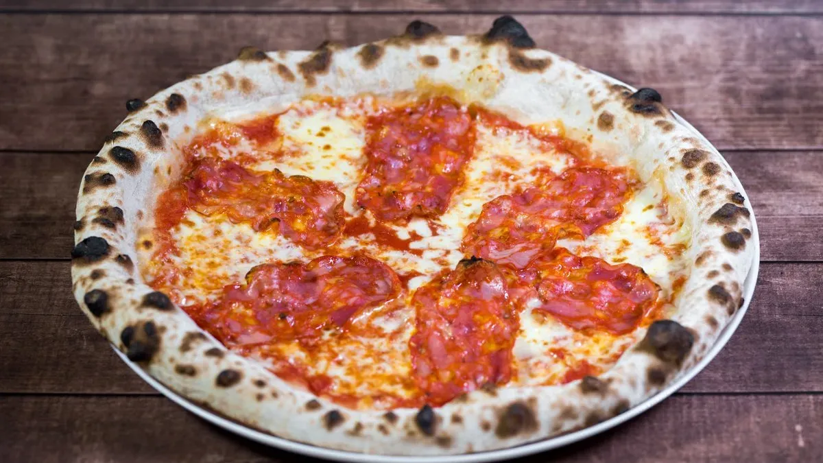 Salumi Italiano pizza