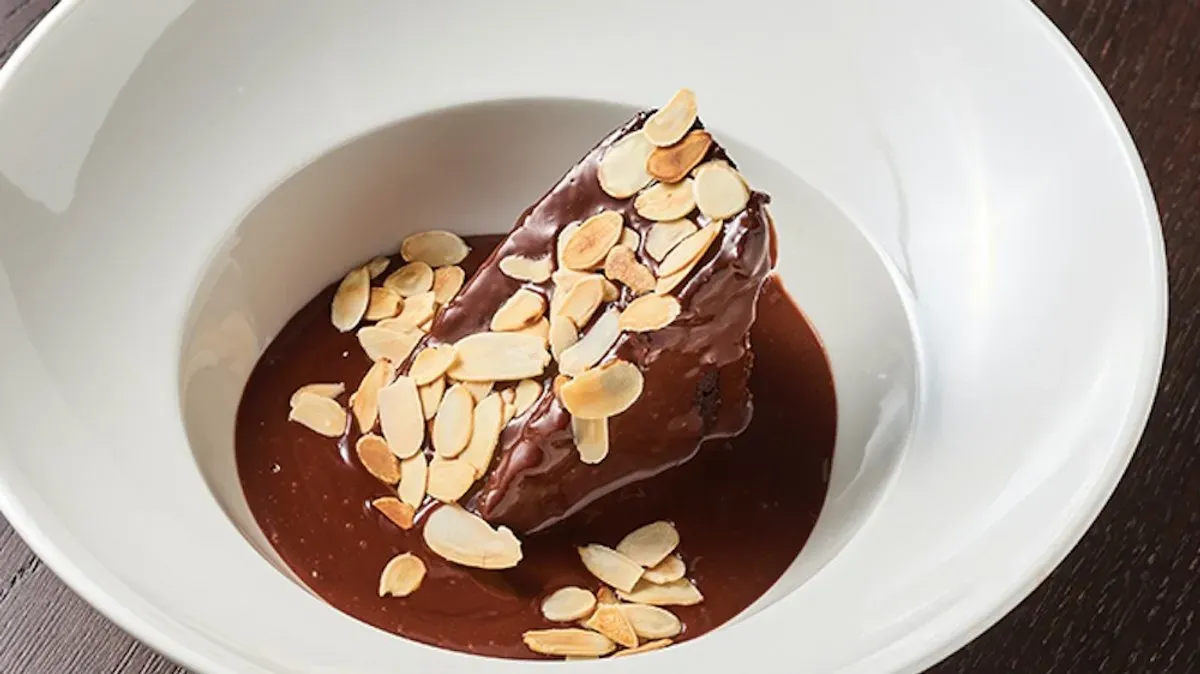 Brownie csokoládé szósszal