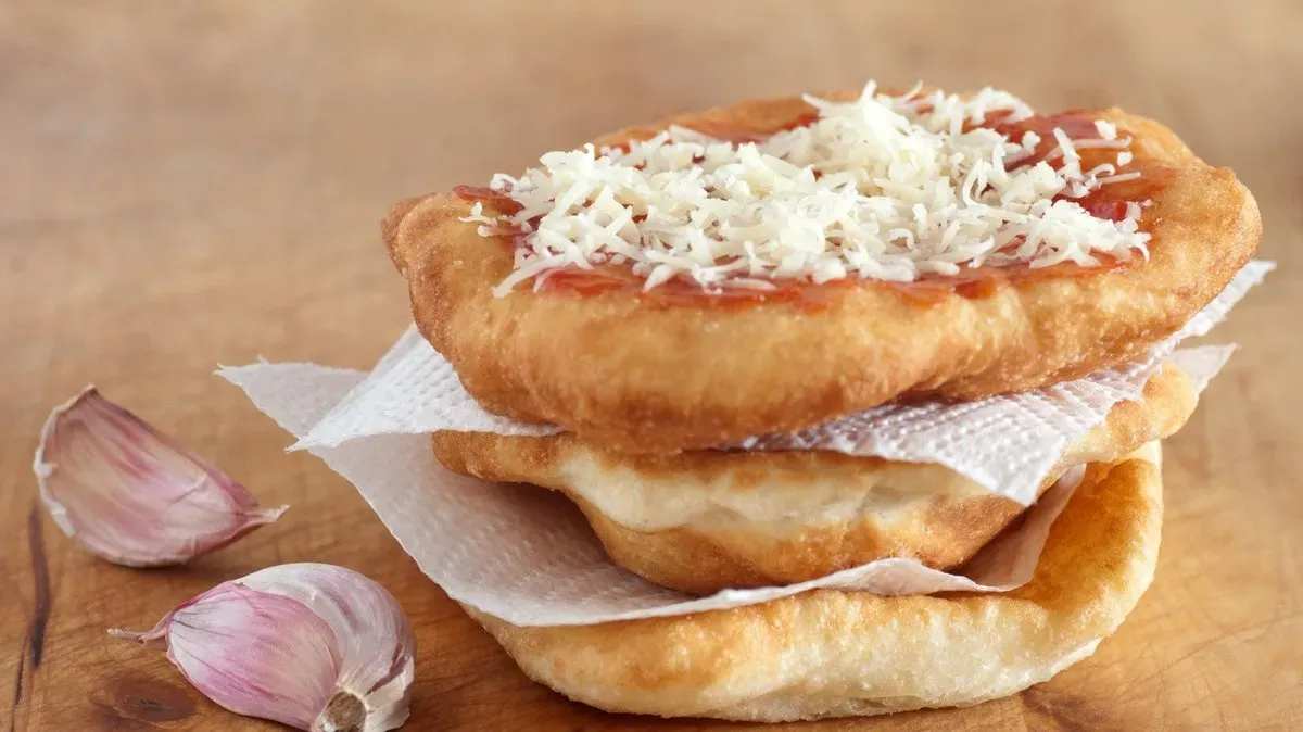 Sajtos Lángos