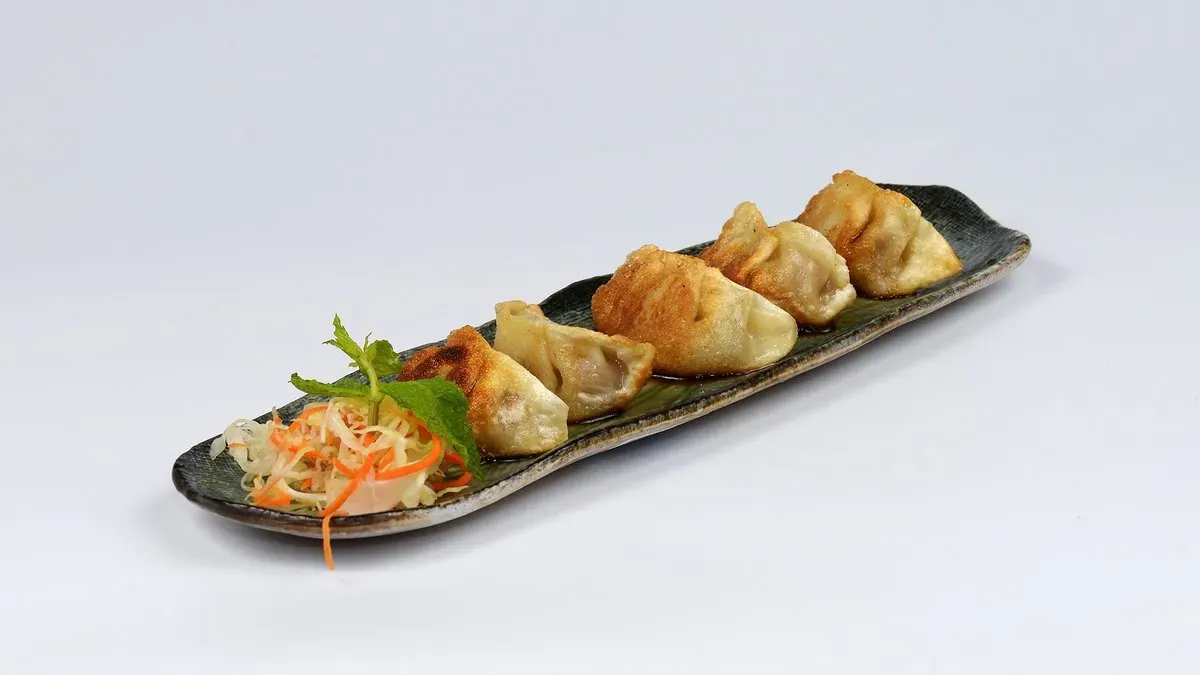 D2. Sült zöldséges gyoza/ Fried vegetable gyoza