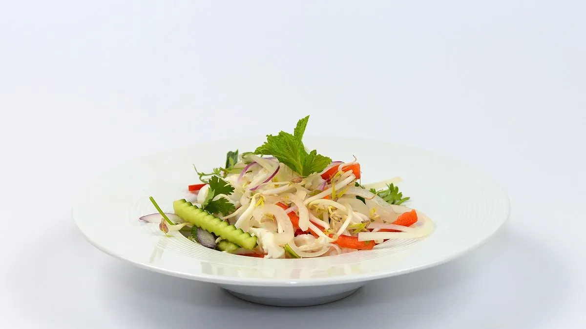 S1. Vegyes saláta/ Mixed salad