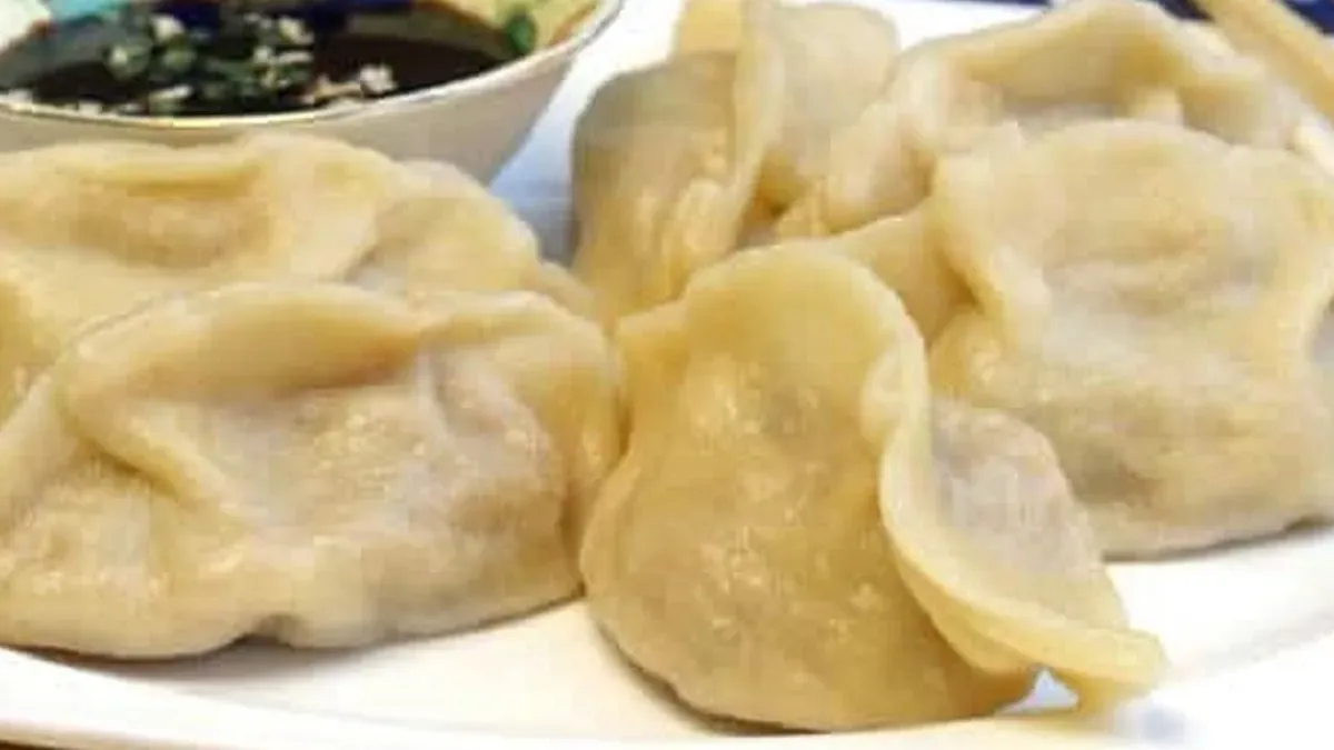 D1b. Gőzölt sertés gyoza/ Steamed pork gyoza