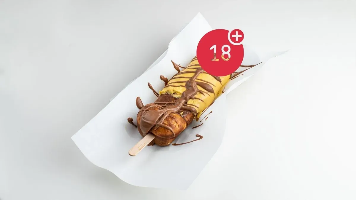 Dick Waffle pistachio sauce