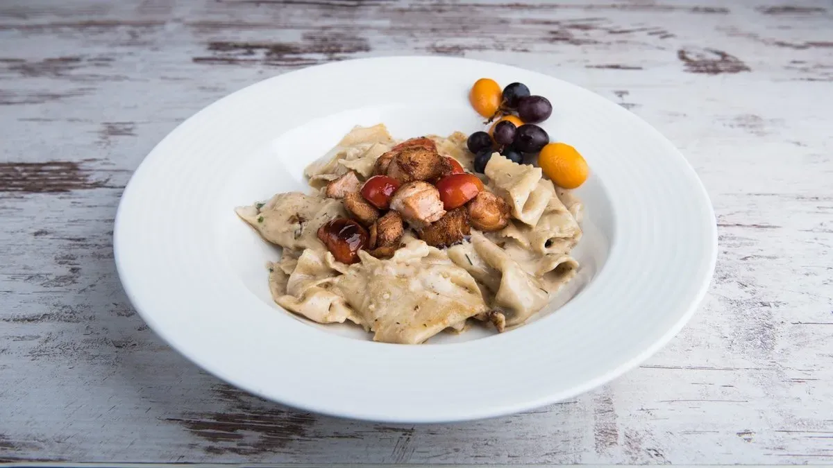 Pappardelle "All salmone"