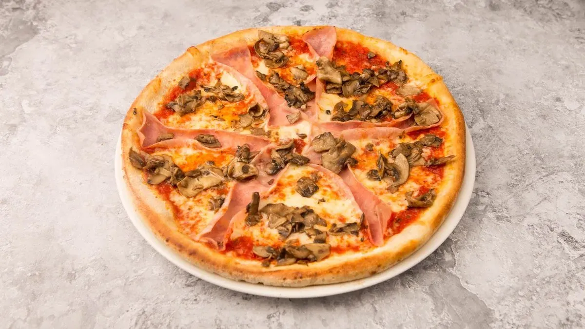 Prosciutto e Funghi