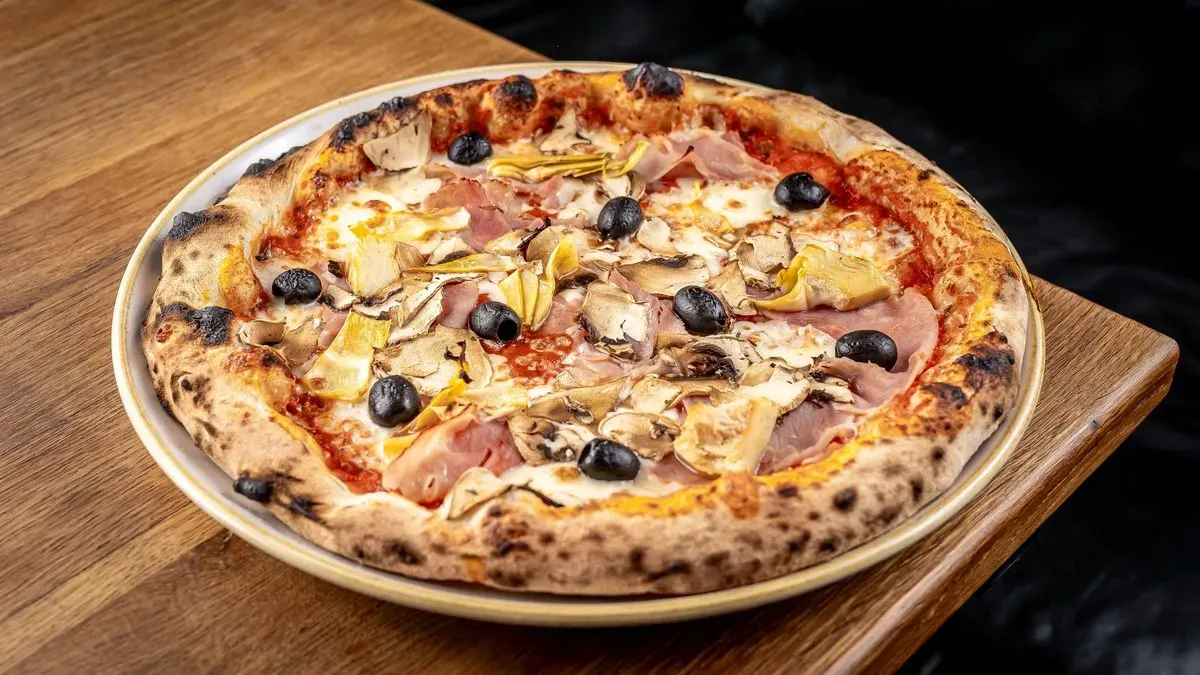 CAPRICCIOSA PIZZA