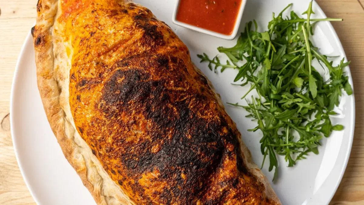 CALZONE
