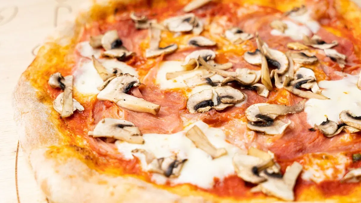 COTTO GOMBÁS PIZZA