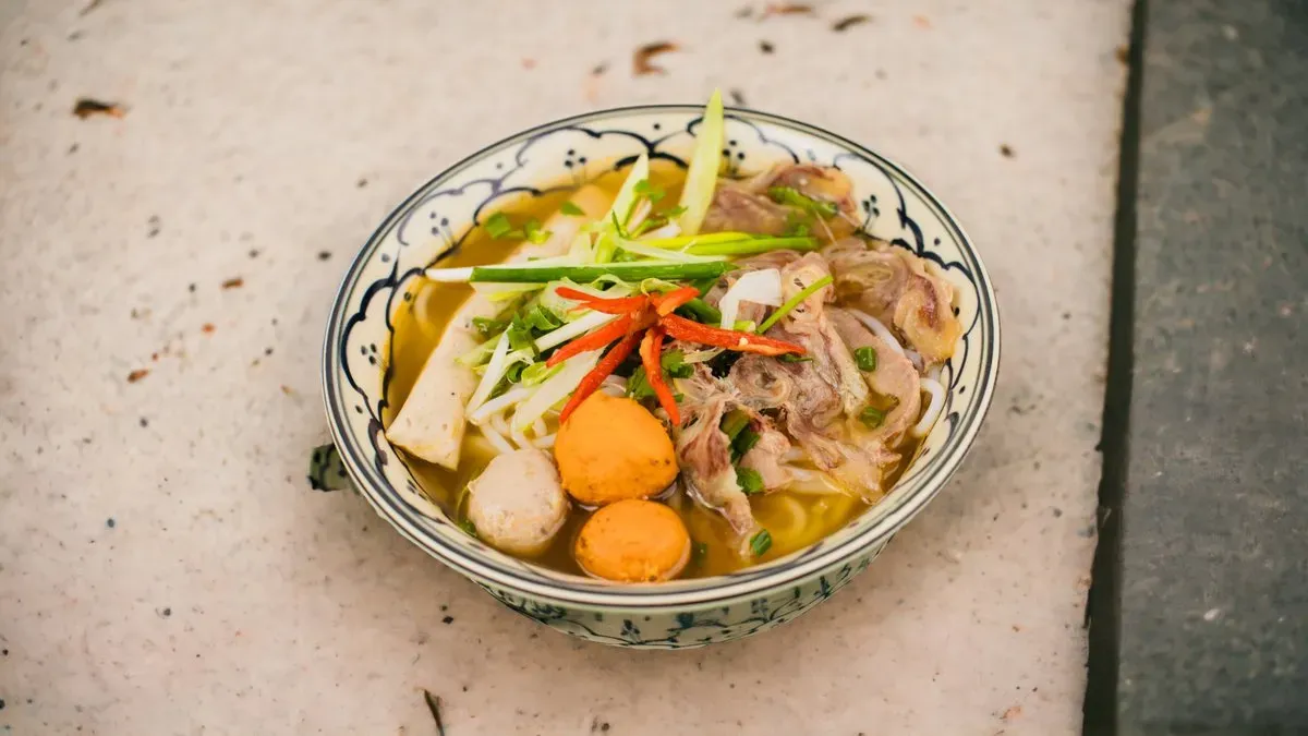 Bún Hue leves