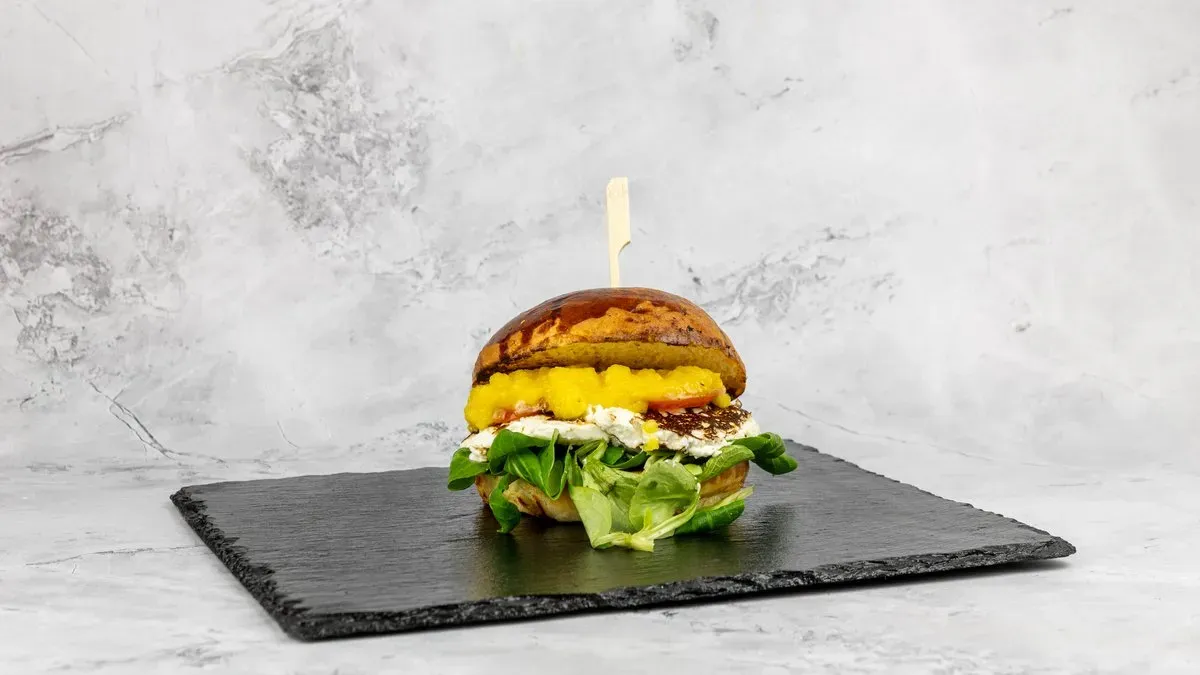 Kecskesajt Burger