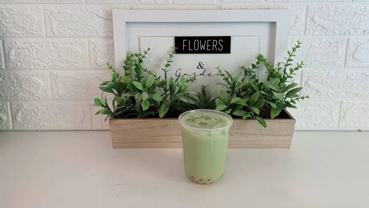 Honeydew melon milk cream