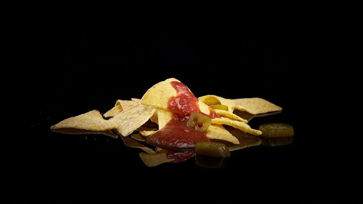 Nachos salsa dip