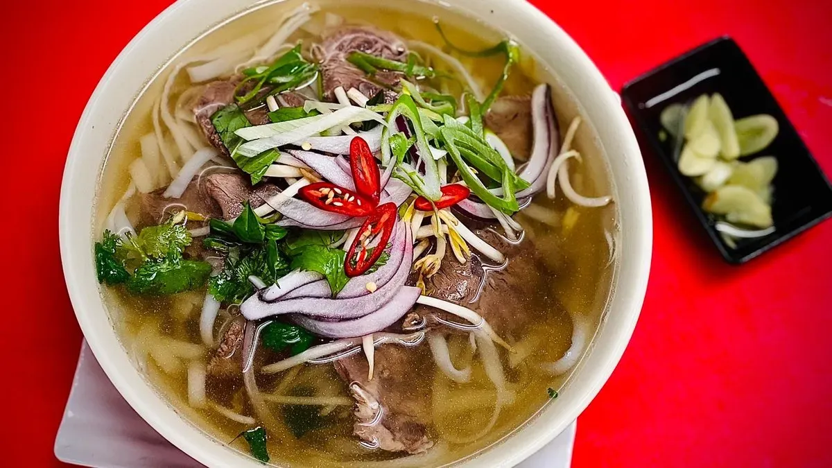 27.Mixed ricenoodle soup(tofu.chicken.beef.shrimp)