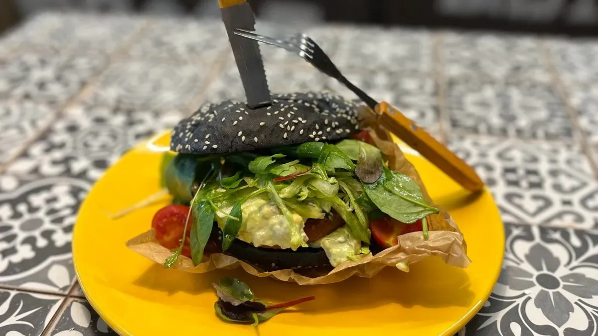 Marquis Waren Burger