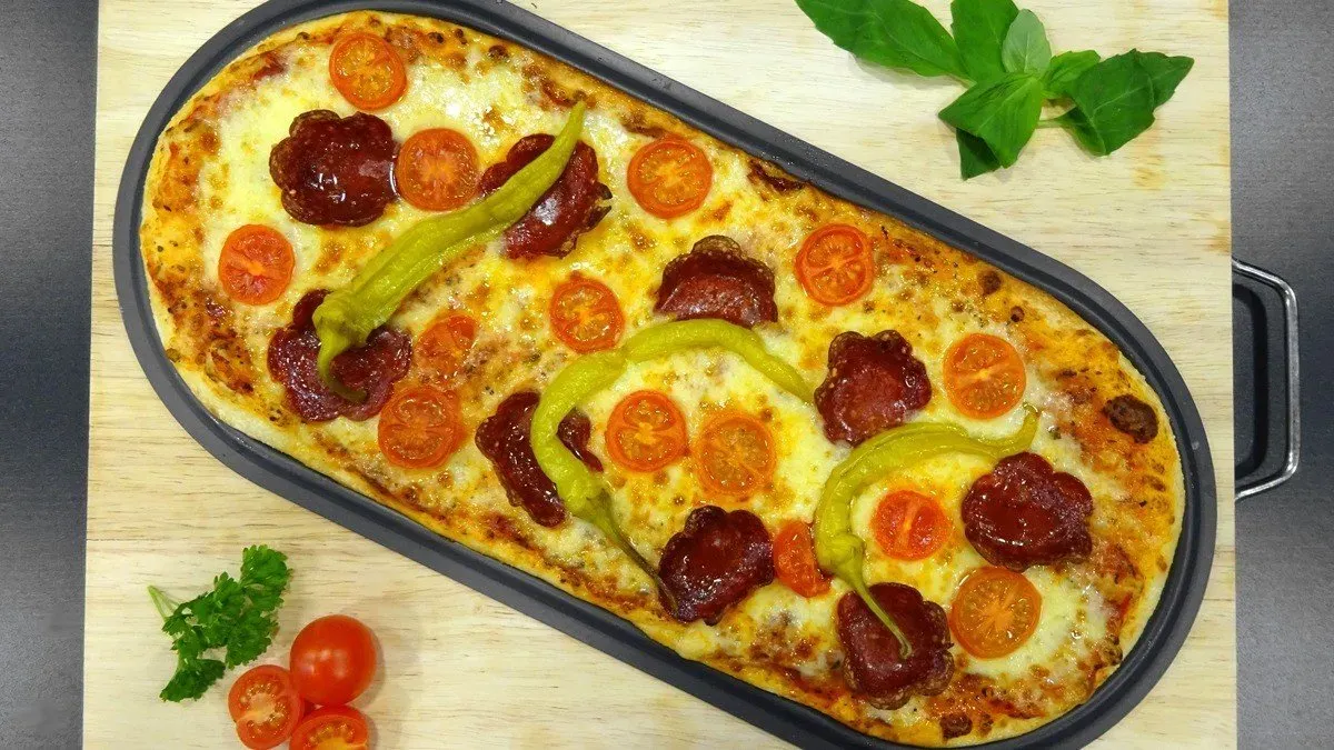 HOT PEPPERONI