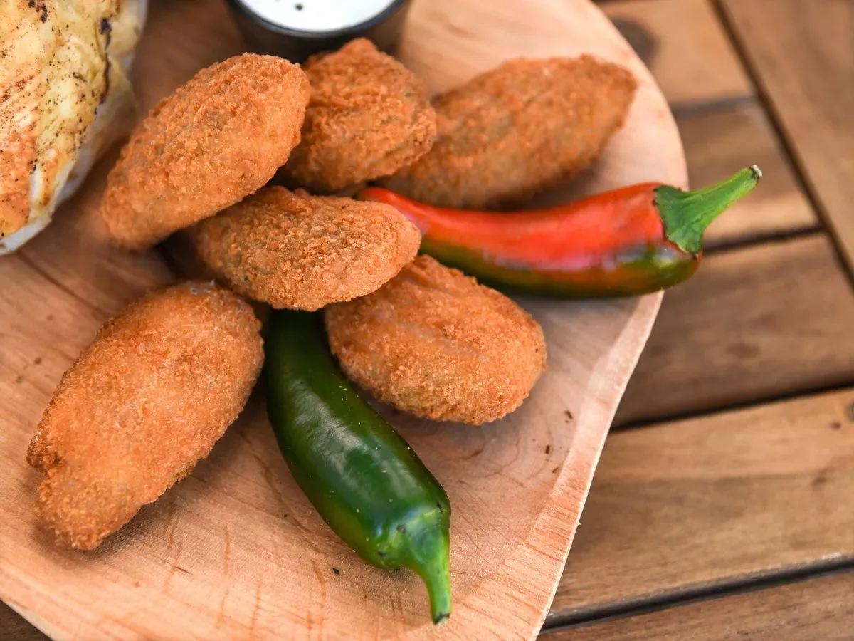Töltött jalapenho sajtfalatok
