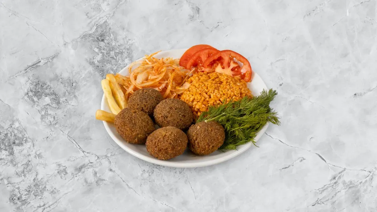 Kis falafel tál