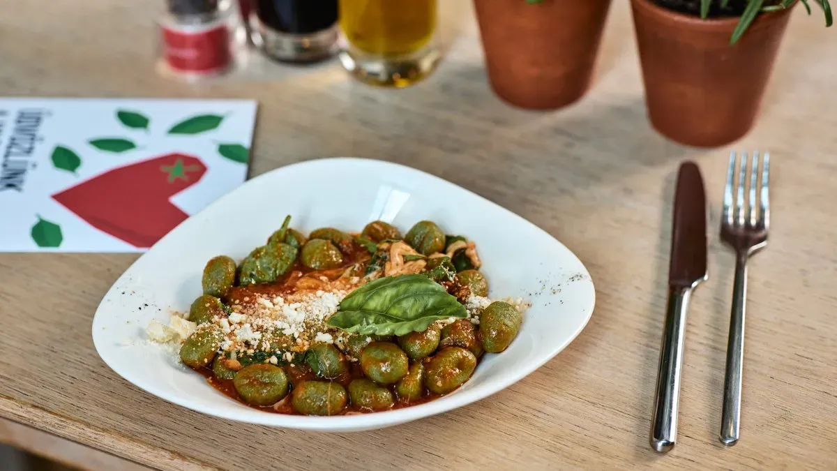 GNOCCHI POMODORO E SPINACI