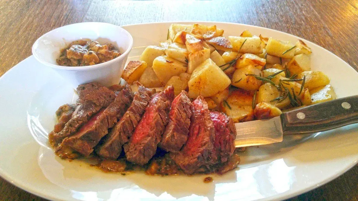 Tagliata di Manzo ai Funghi Porcini