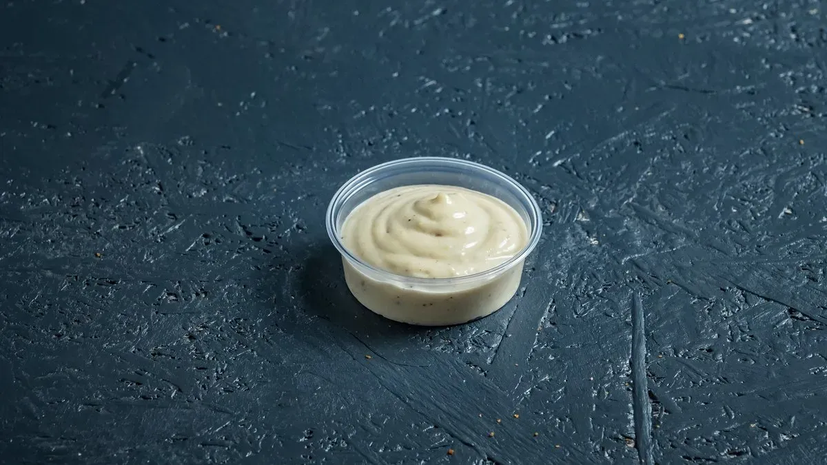 CREAMY GARLIC