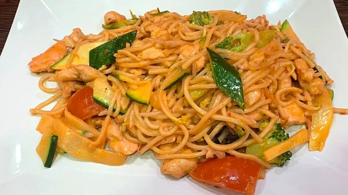 N2 RED CURRY CHICKEN
