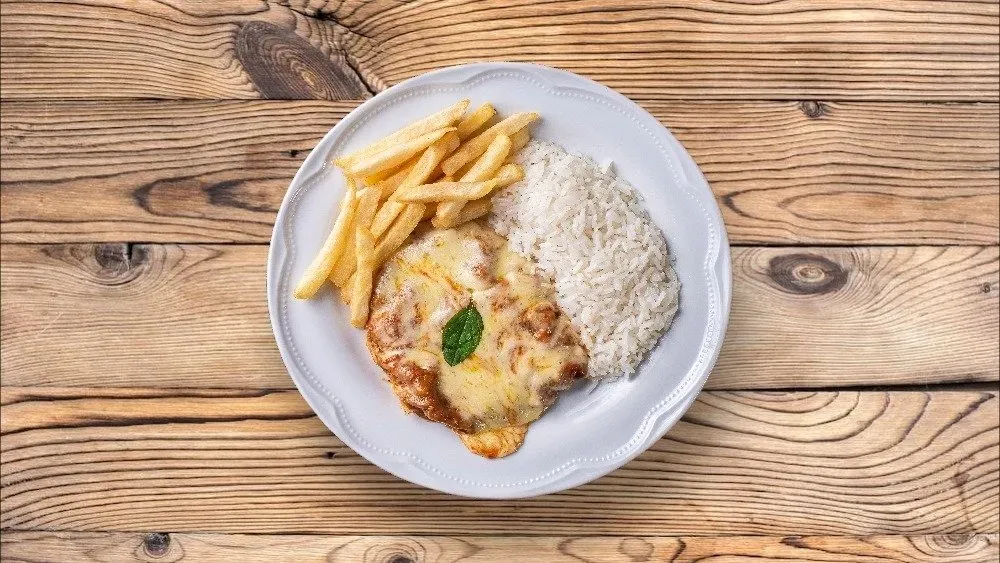 Yes! Mozzarella, Padlizsán + Chips & Rice