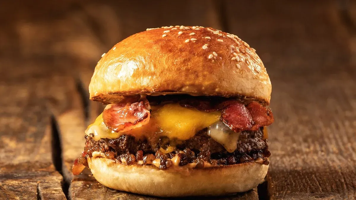 AMAZING BURGER