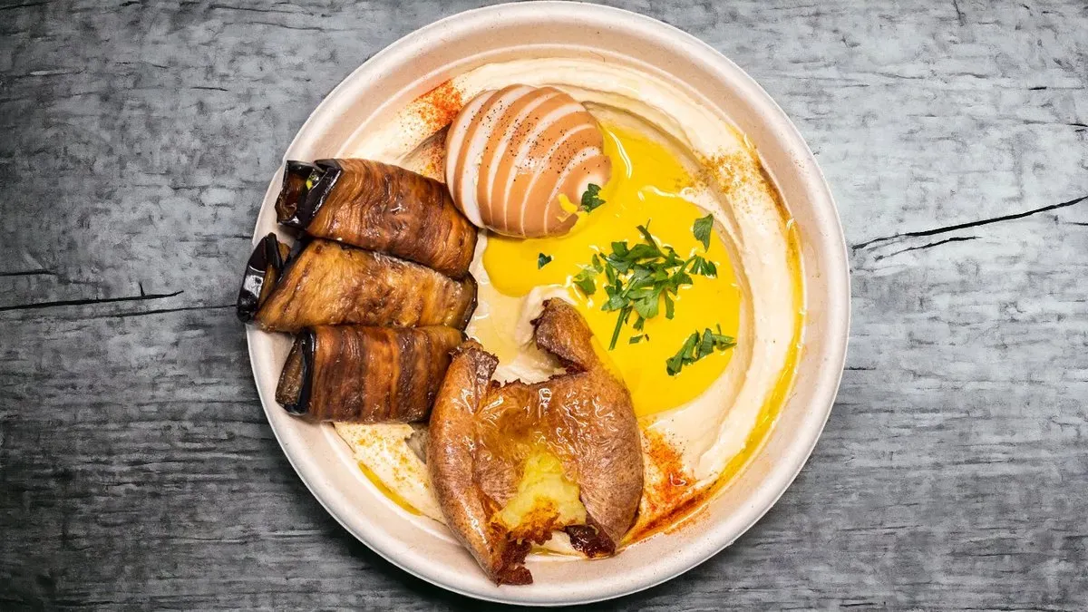 * Hummus Sabich