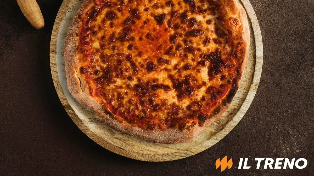 Coca-Cola Marghareta 32cm pizza menü