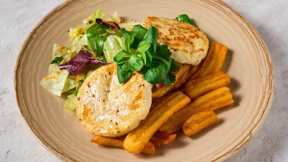 Grillezett camembert sajt