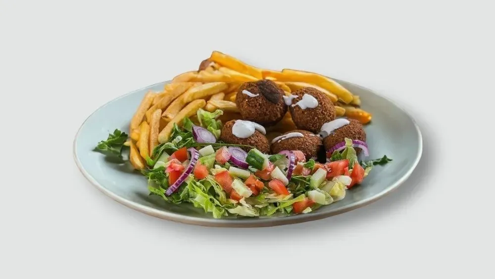 Falafeles kebab tál