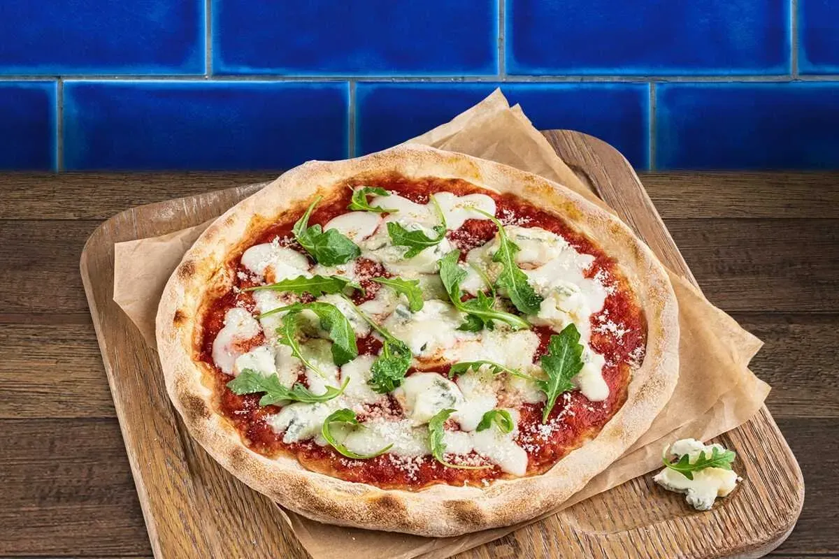 Quattro Formaggi (32 cm)