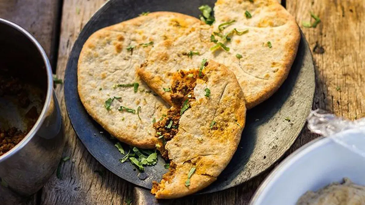 Darált csirkés házi naan kenyér