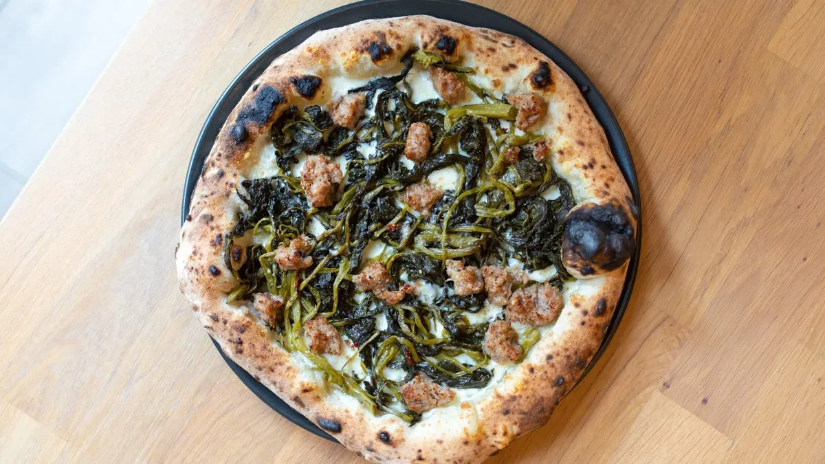 Pizza Salsiccia e Friarielli
