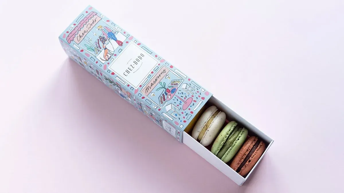 6 DB-OS MACARON VÁLOGATÁS KOLLEKCIÓS DÍSZDOBOZBAN (kék)