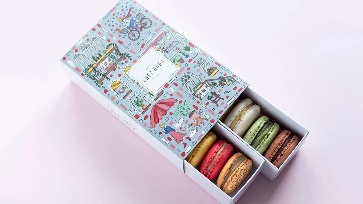 12 DB-OS MACARON VÁLOGATÁS KOLLEKCIÓS DÍSZDOBOZBAN