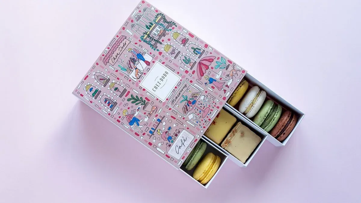MACARON & MIGNON VÁLOGATÁS KOLLEKCIÓS DÍSZDOBOZBAN (12+4)