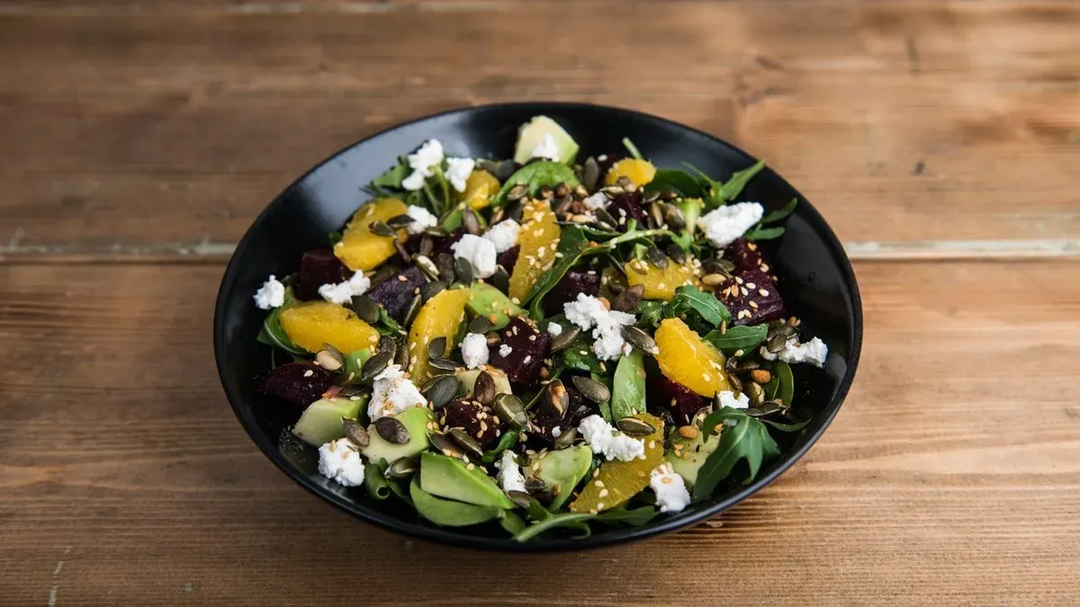 BEET & AVOCADO SALAD