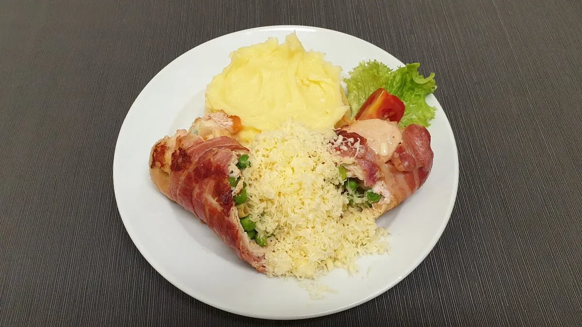 Csirkemell roston Konyhafőnök módra burgonyapürével