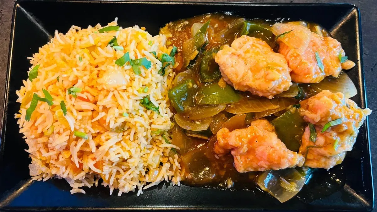 Chicken chilli with fried rice combo
