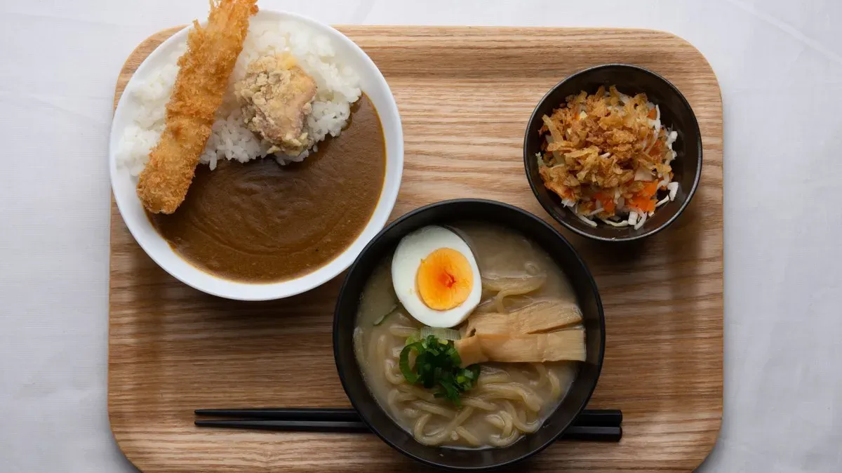 6-Mini-Spicy Miso Ramen & Mini-Komachi Curry