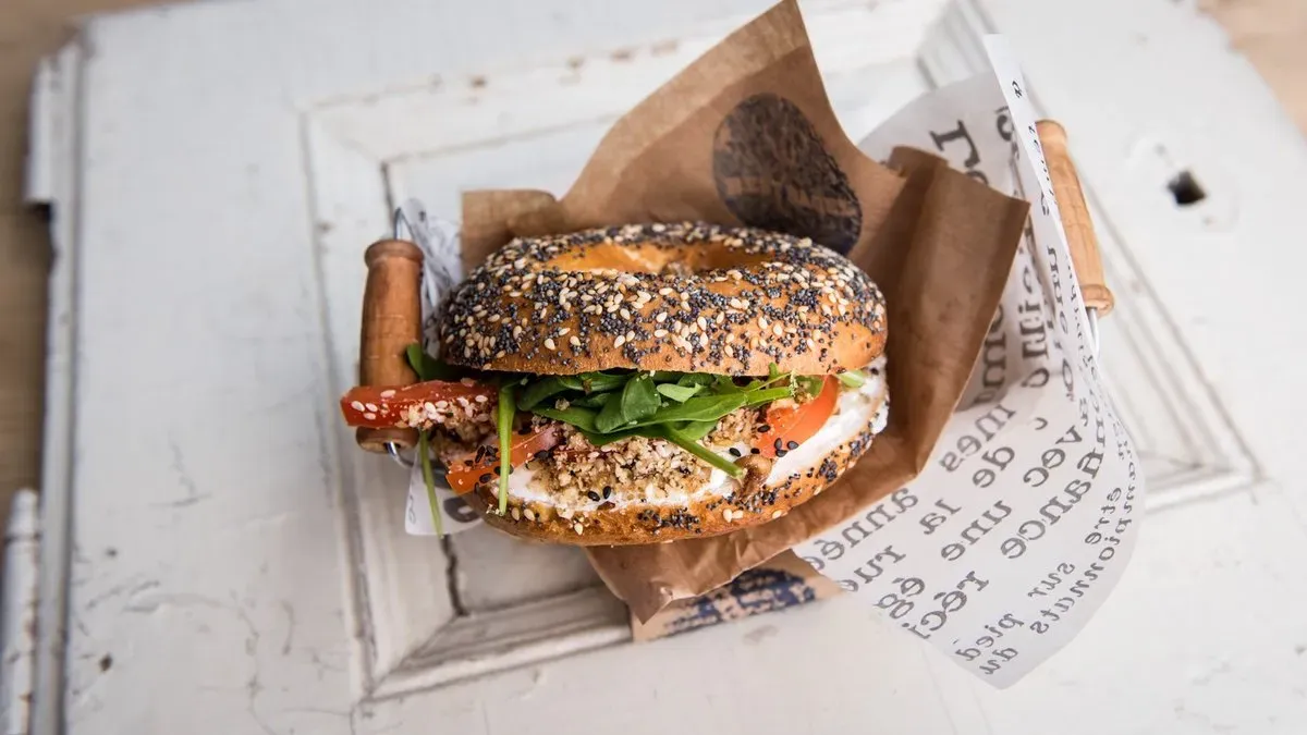 MR.GOAT BAGEL