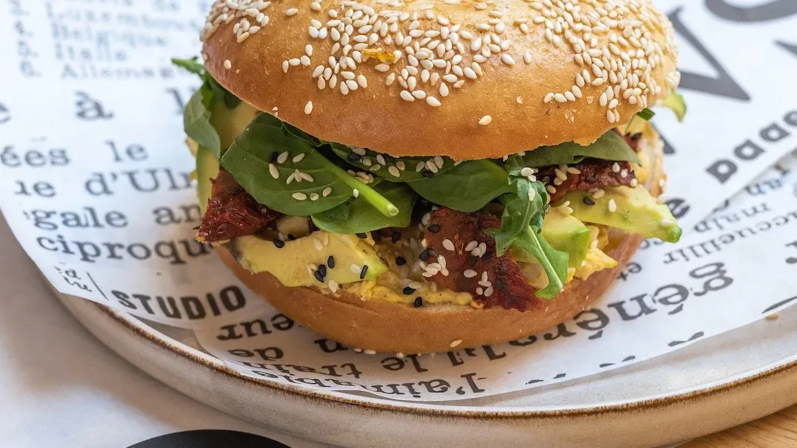 AVO & EGG