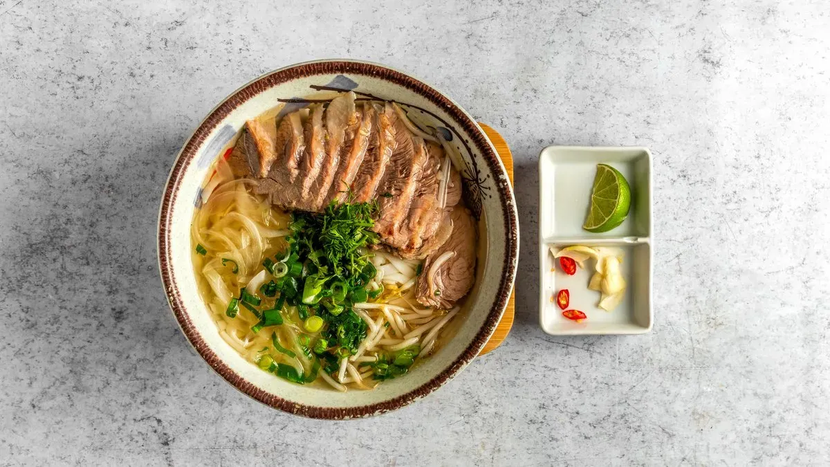06. Phở bò chín