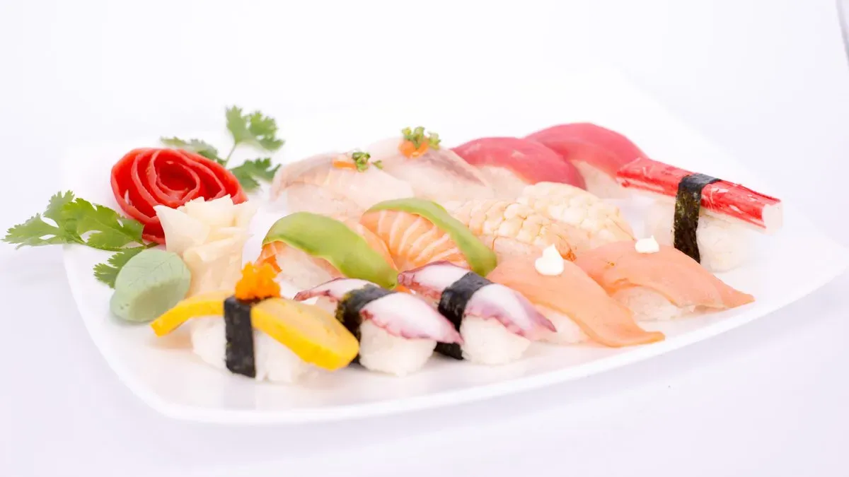 123. Korat Nigiri mix 14 db