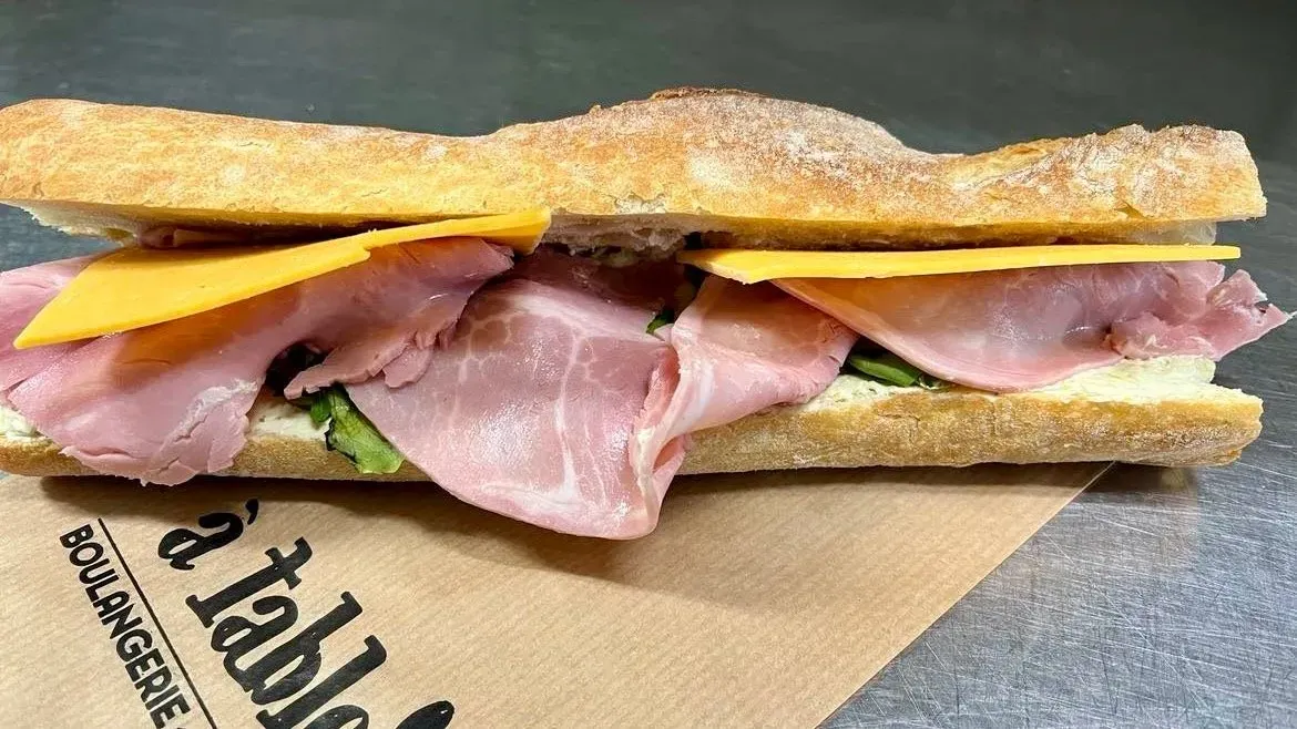 Baguette pesto & ham