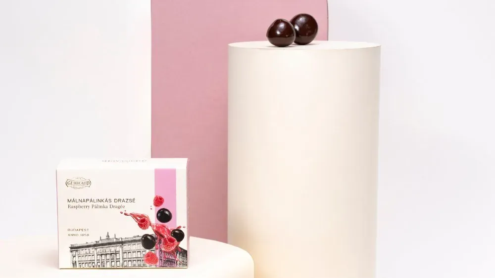 Málnapálinkás étcsokoládé drazsé 120g