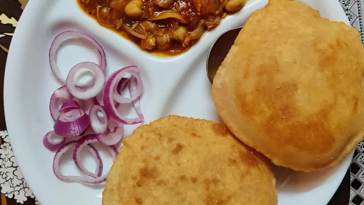 Chole Bhature* 2db