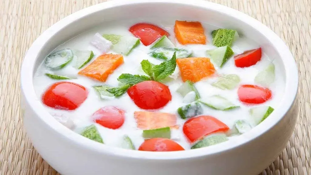 Vegetable raita